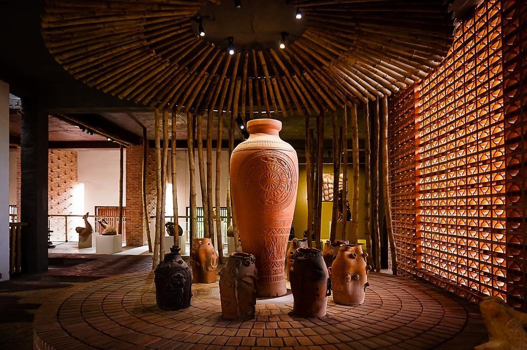 inside pottery village hoi an 